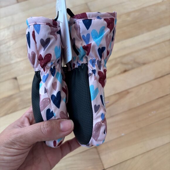 Kombi Mittens size XXS 6 Months-12 Months (Multicolor Heart design) Never worn - Picture 6 of 7